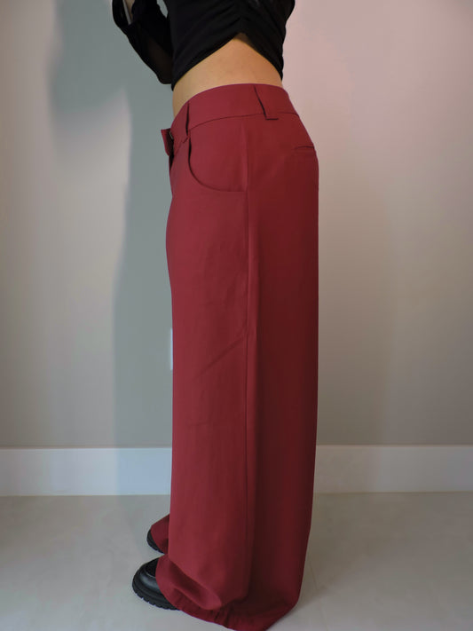 calça fatale red wine